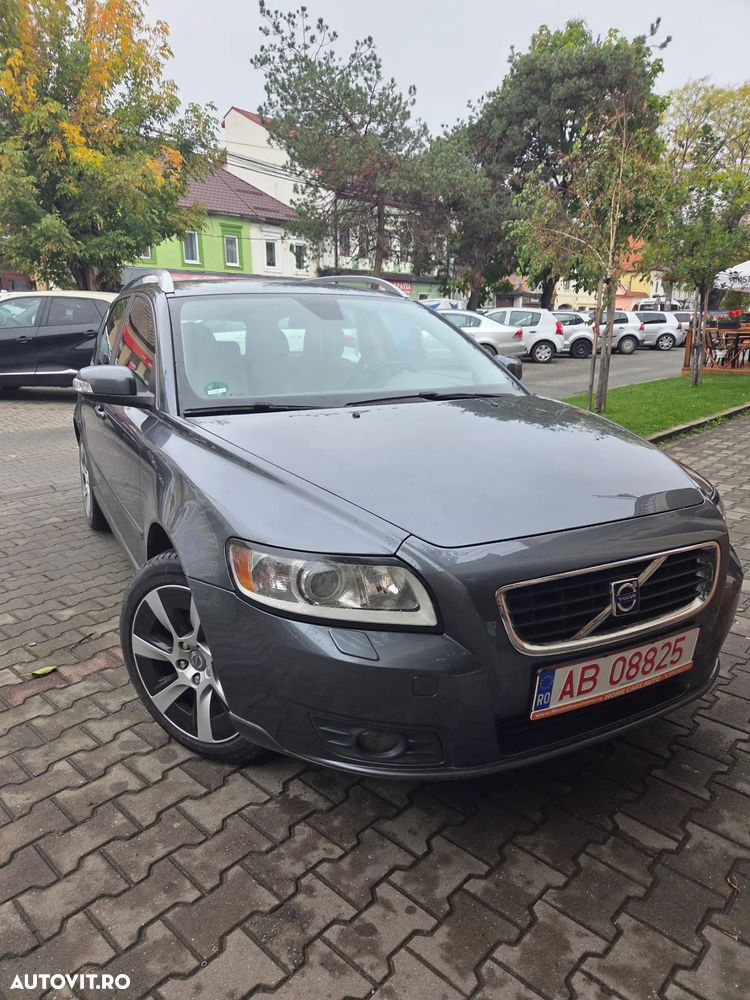 Volvo V50 D2 Business Edition - 1
