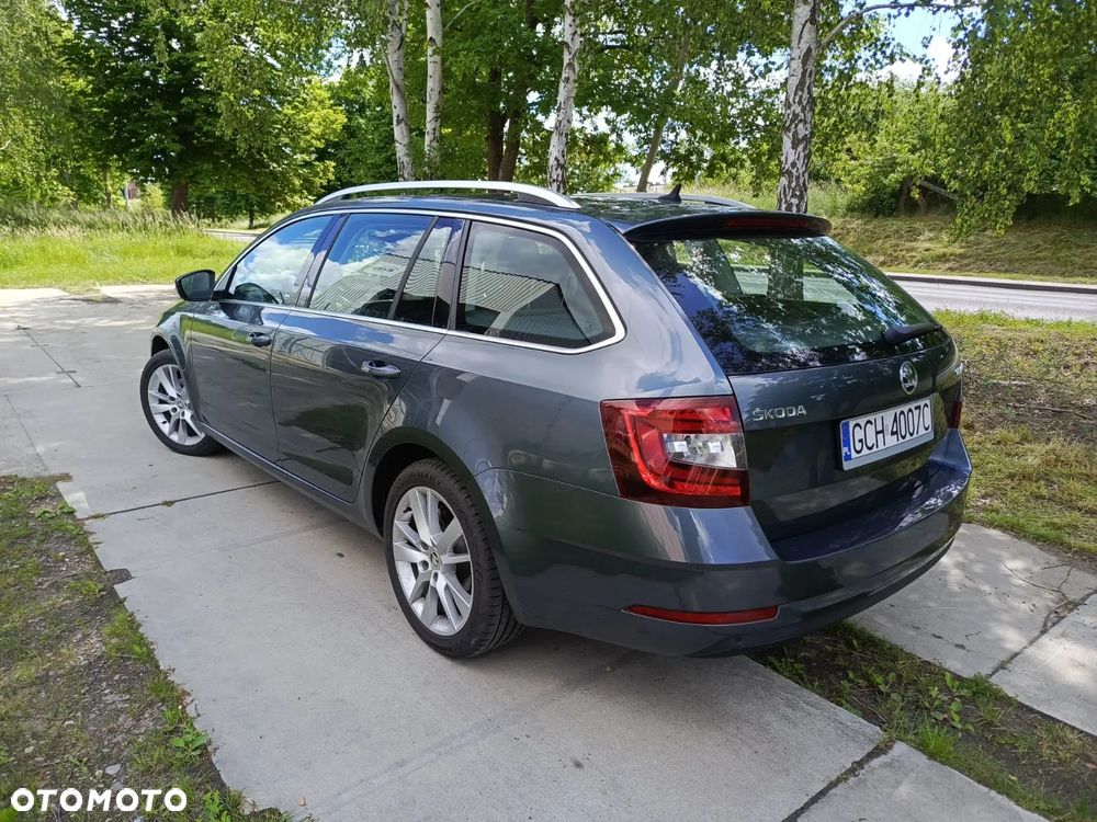 Skoda Octavia 2.0 TDI DSG Style - 4