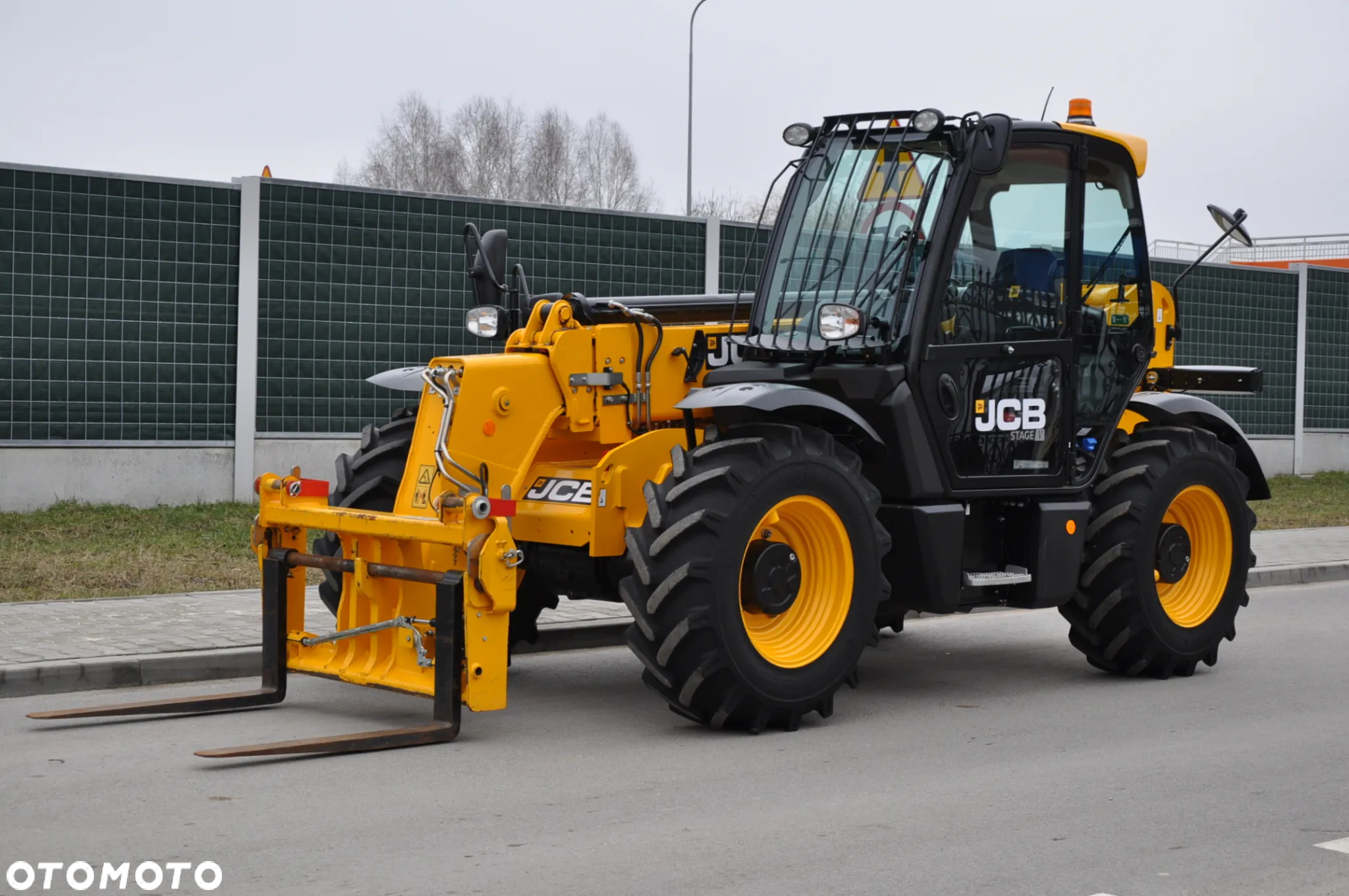 JCB 535-95 ŁADOWARKA TELESKOPOWA STAGE V 109 KM Mało MTG 572 Udźwig 3500 kg WYSOKOŚĆ ZAŁADUNKU 9,5 m Jak Nowa Klimatyzacja Widły do palet Szybkozłącze hydrauliczne - 4