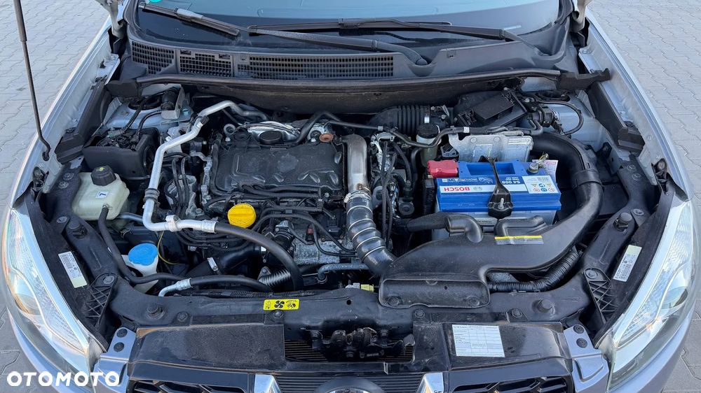 Nissan Qashqai+2 2.0 dCi DPF 4x4 acenta - 33