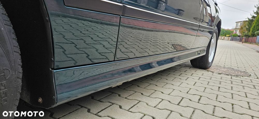 BMW Seria 5 520i - 26