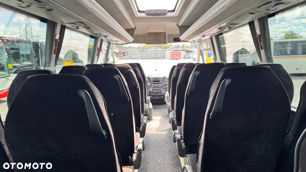 Iveco WING /30miejsca /mały przebieg /klimatyzacja/ euro6 / Cena:239000 zł netto - 9
