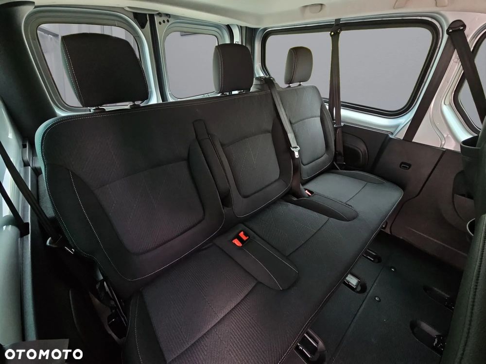 Renault Trafic - 24