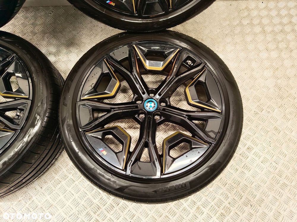 BMW iX i20 KOŁA FELGI 22 CALE OPONY LETNIE PIRELLI 275/40R22 M-PAKIET - 5