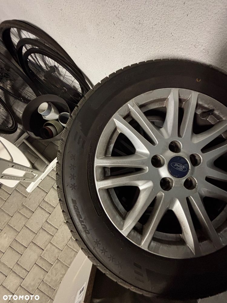 Ford C-MAX 2.0 TDCi Titanium MPS6 - 23