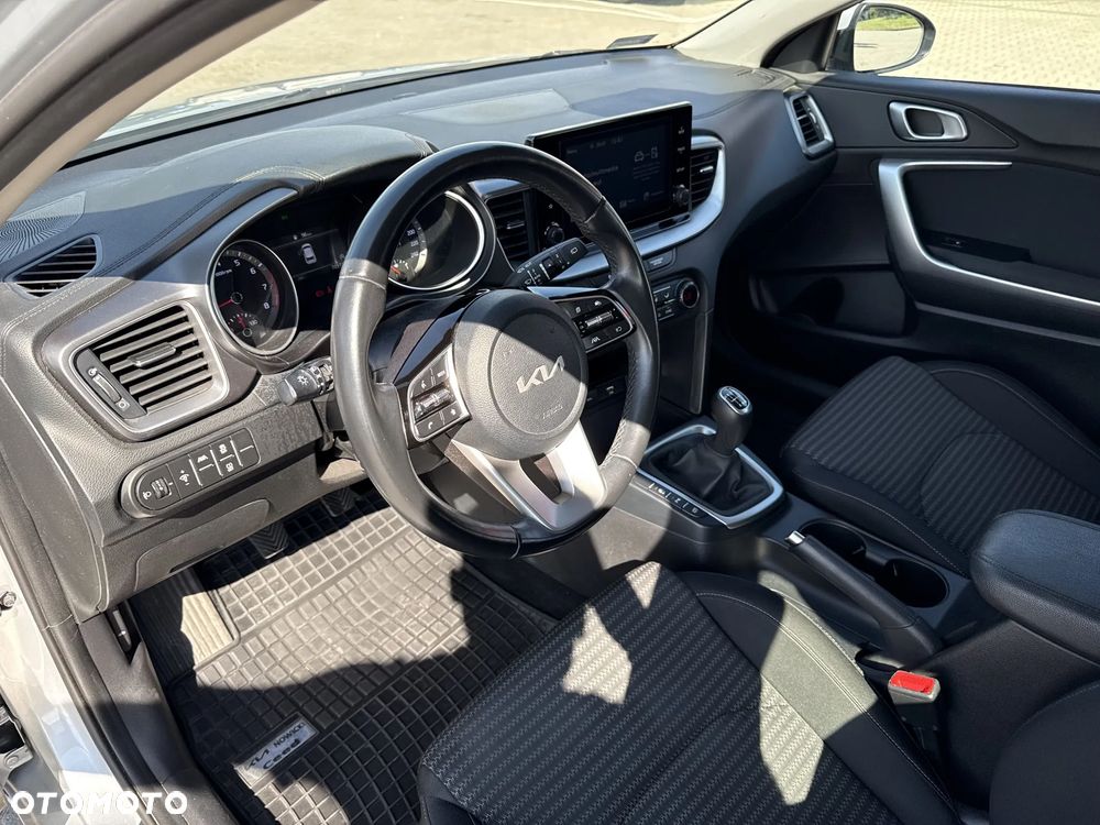 Kia Ceed 1.5 T-GDI M - 9