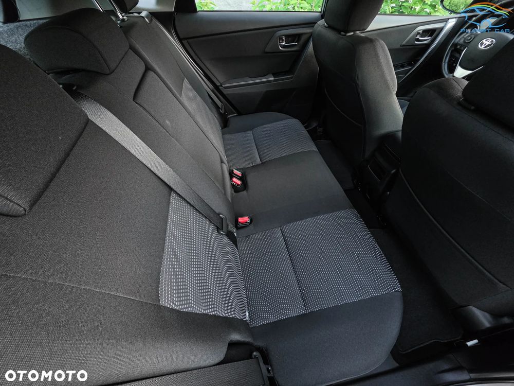 Toyota Auris - 17