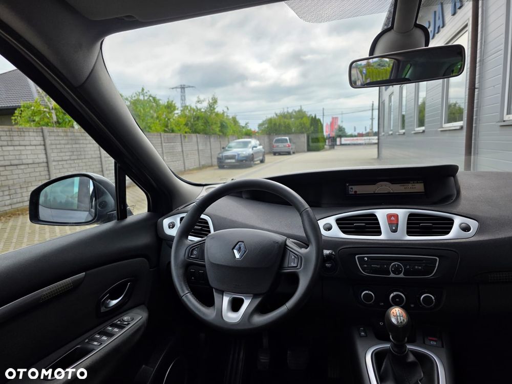 Renault Scenic 1.6 16V 110 Dynamique - 22