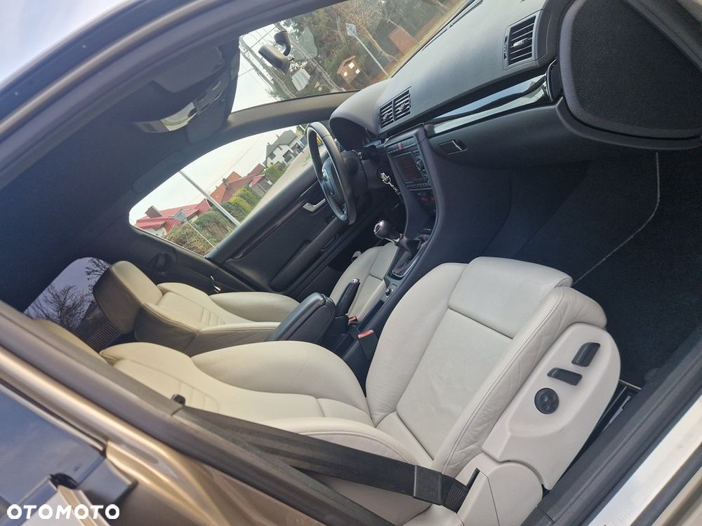 Audi A4 Limousine 1.8T - 8