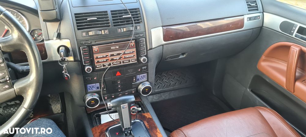 Volkswagen Touareg - 5