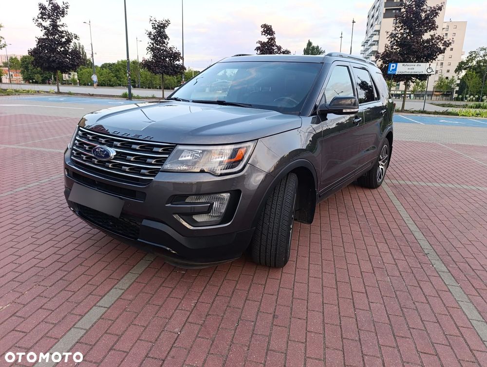Ford Explorer - 3