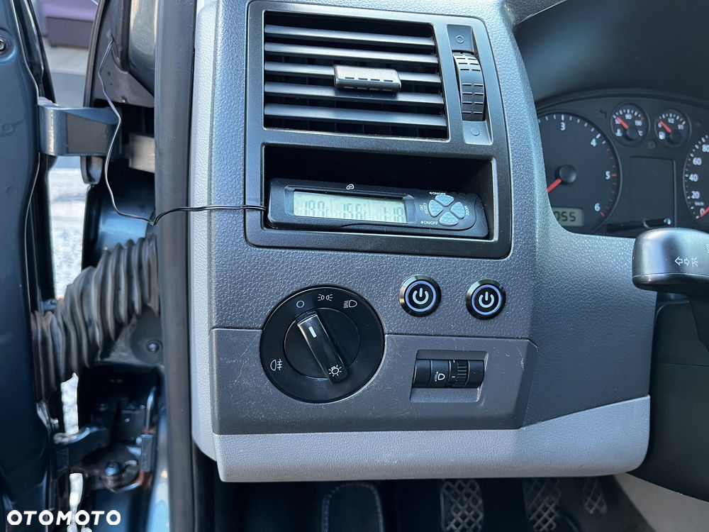 Volkswagen Transporter T5 TDI L1H1 Mixt Silverline - 20