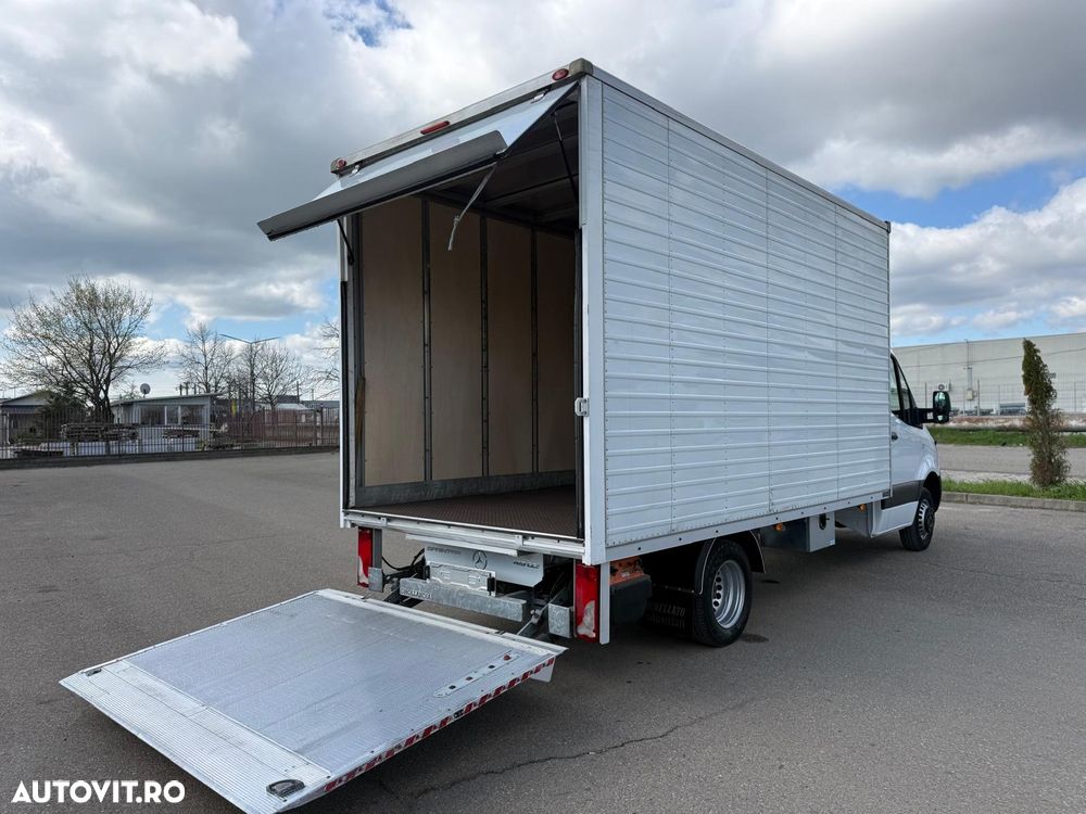 Mercedes-Benz Sprinter - 5