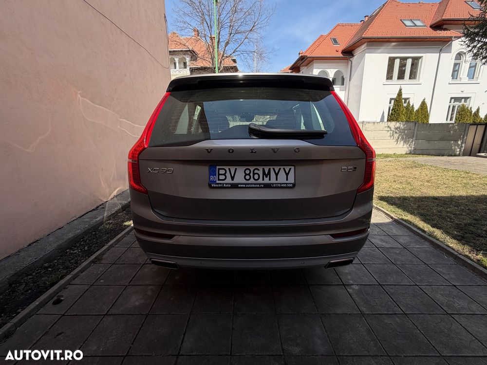 Volvo XC 90 B5 D AWD Geartronic Momentum - 4