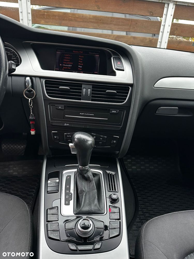Audi A4 Avant - 10