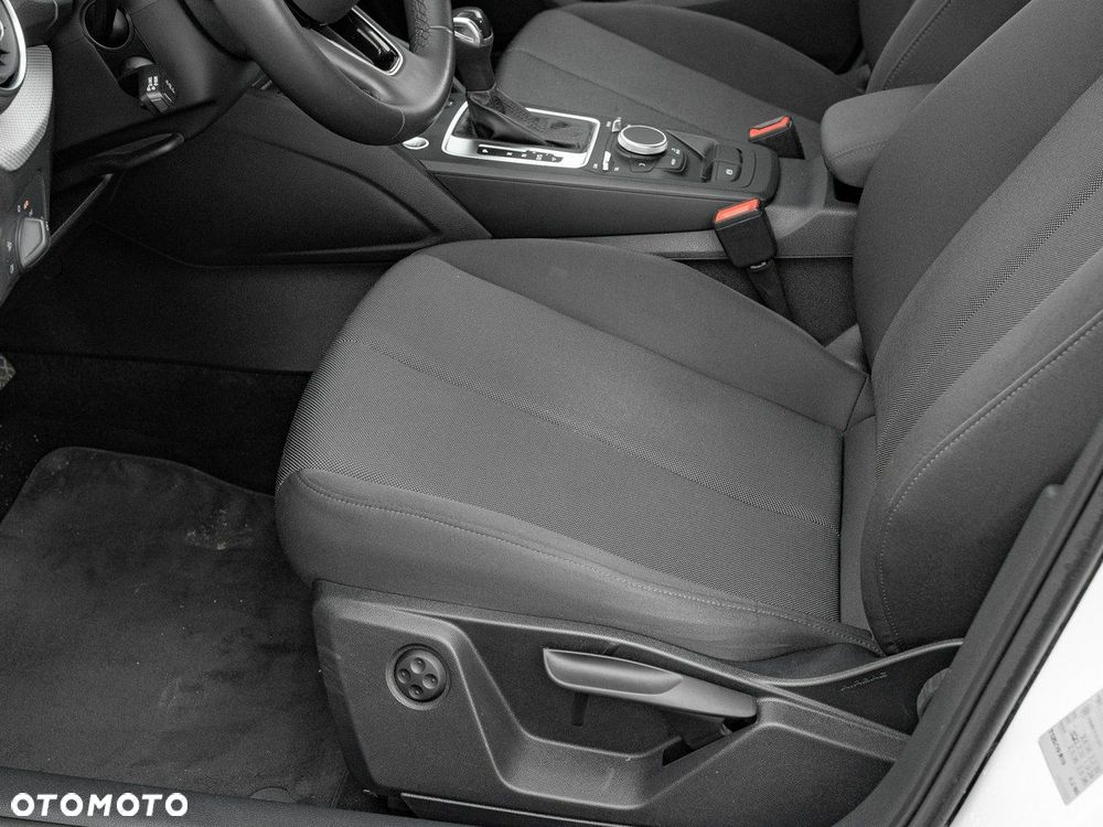 Audi Q2 35 TFSI S tronic - 13