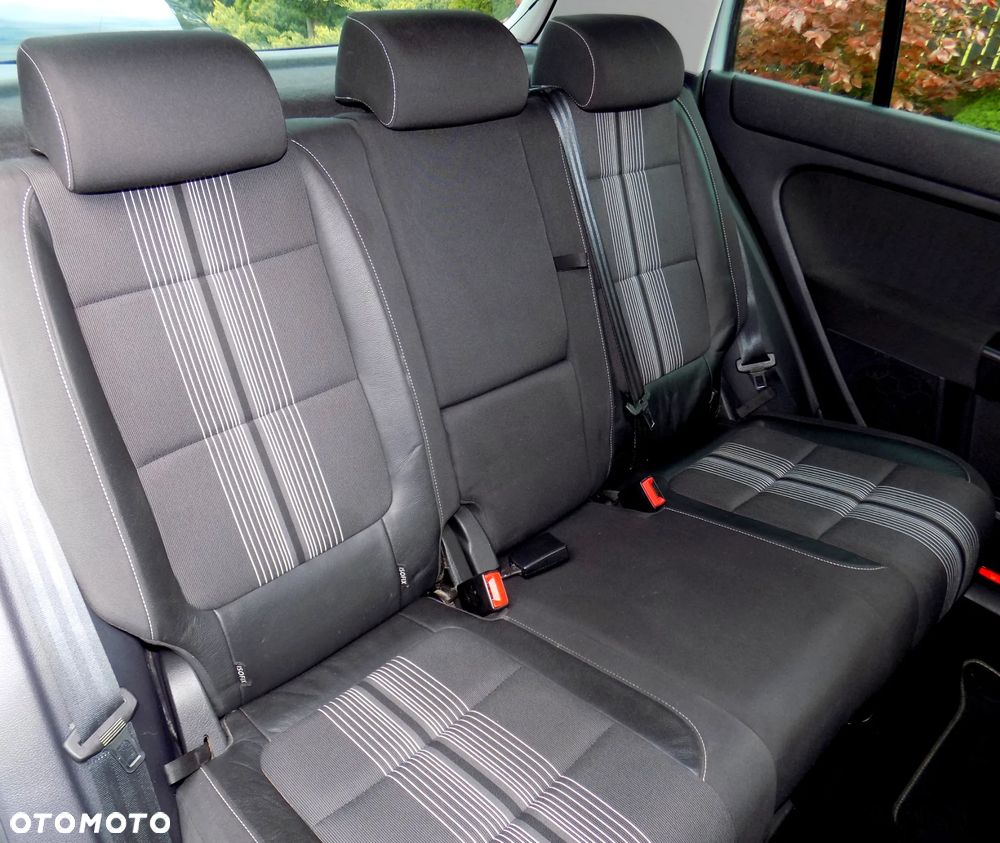 Volkswagen Golf Plus 2.0 TDI DSG Comfortline - 16