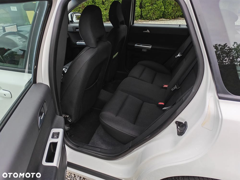 Volvo V50 D3 - 14
