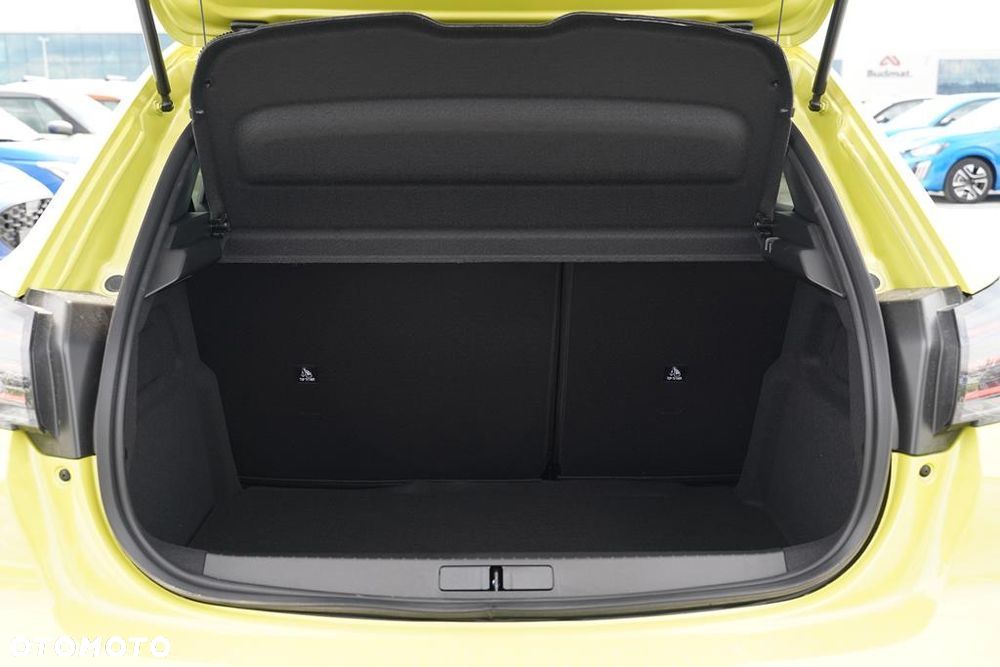 Peugeot 208 - 7