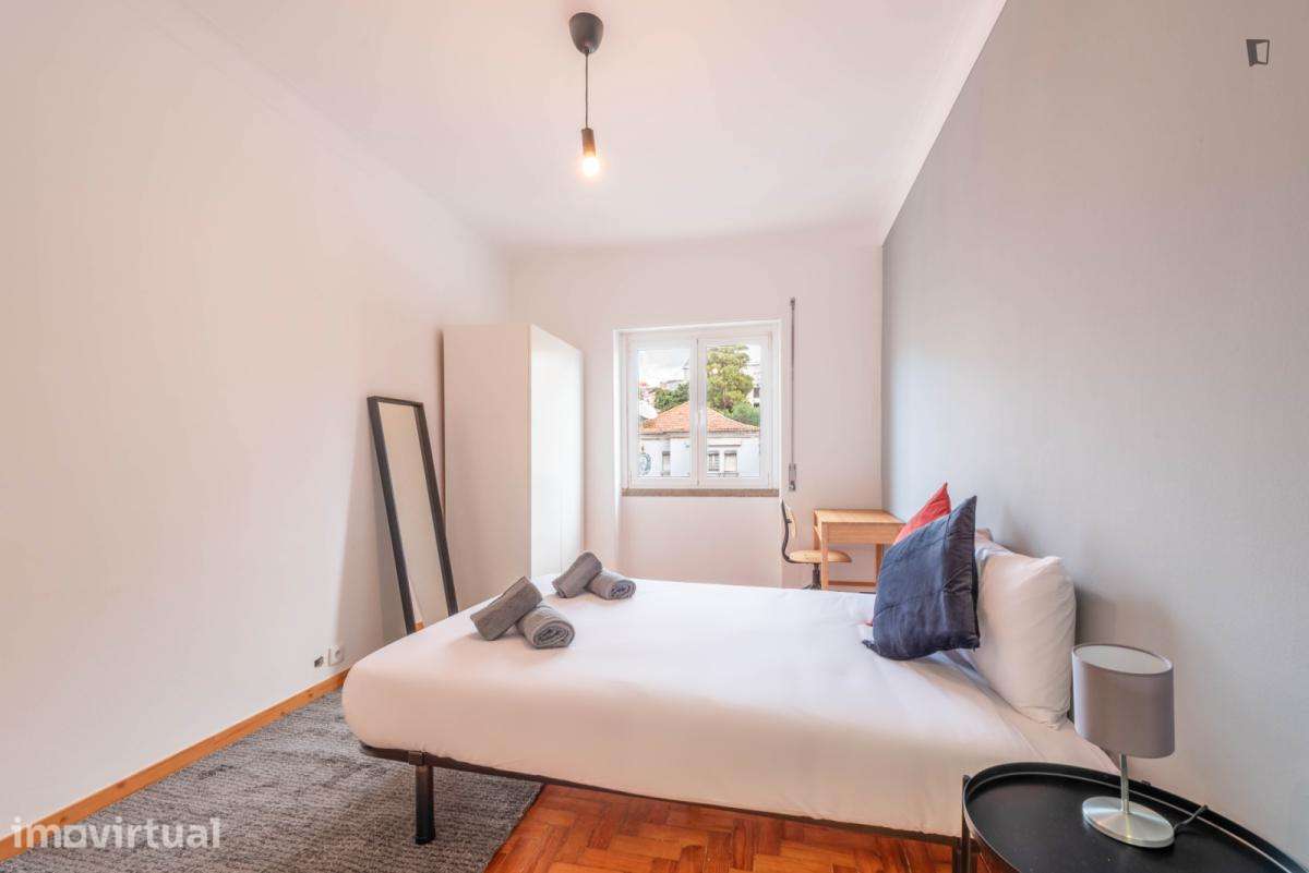 Quarto - localizado em Telheiras Lisbon - Grande imagem: 4/13