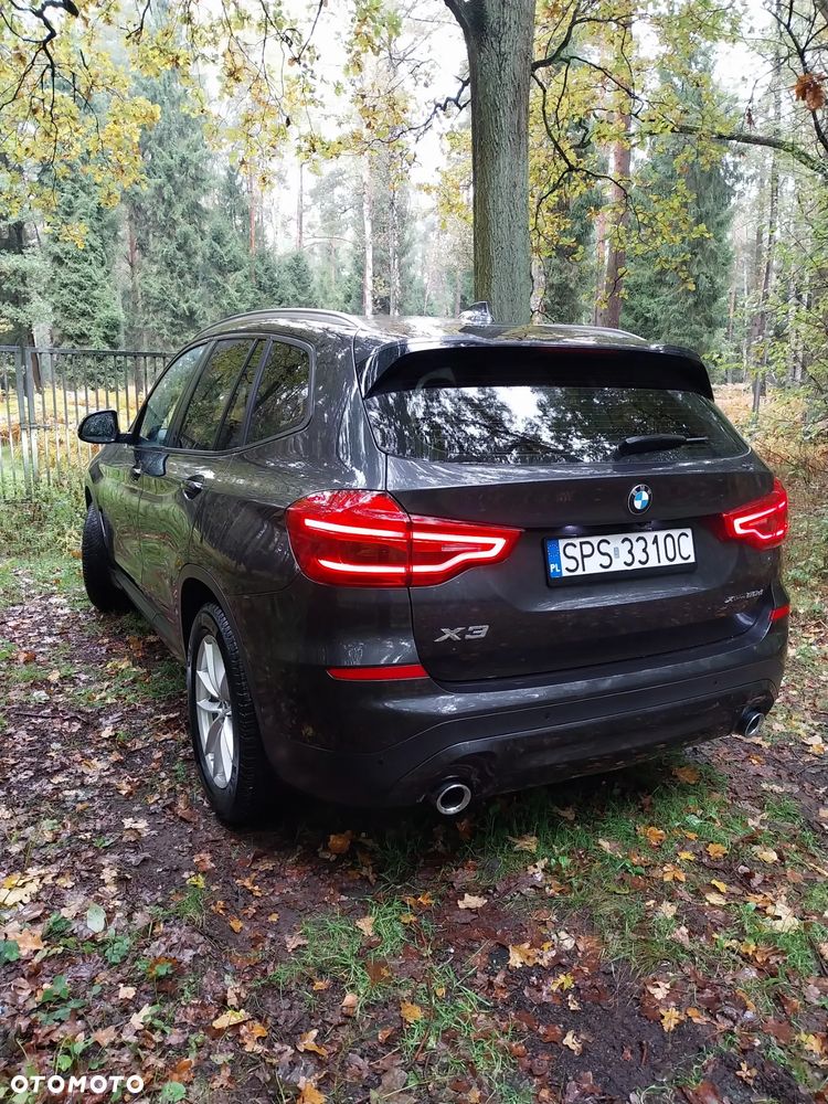 BMW X3 xDrive20d Business Edition - 3