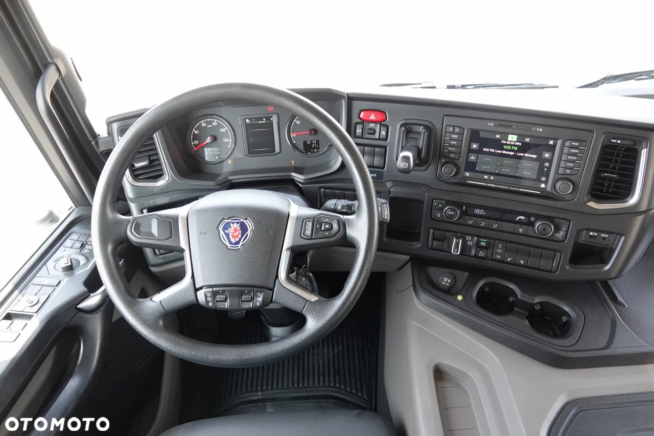 Scania P 370 XT / 6x4 / WYWROTKA / HYDROBURTA / BORDMATIC / 2021 ROK - 33