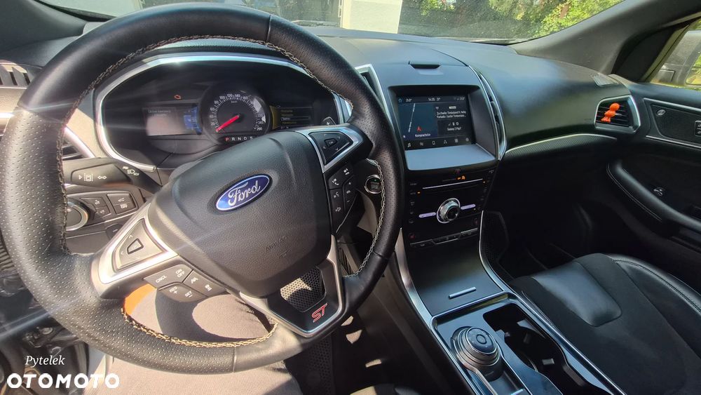 Ford Edge - 13
