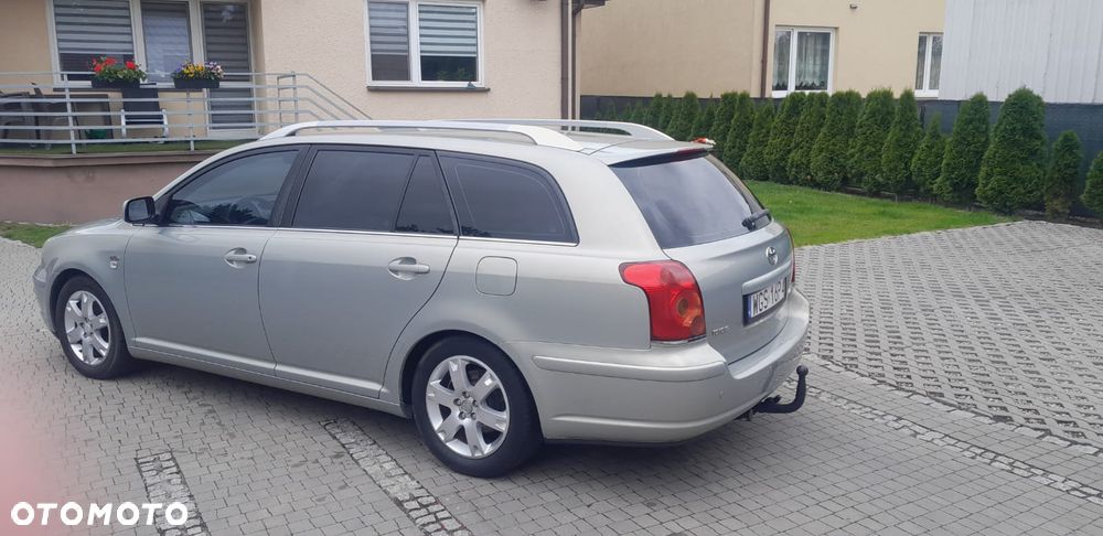 Toyota Avensis 2.0 D-4D High - 6