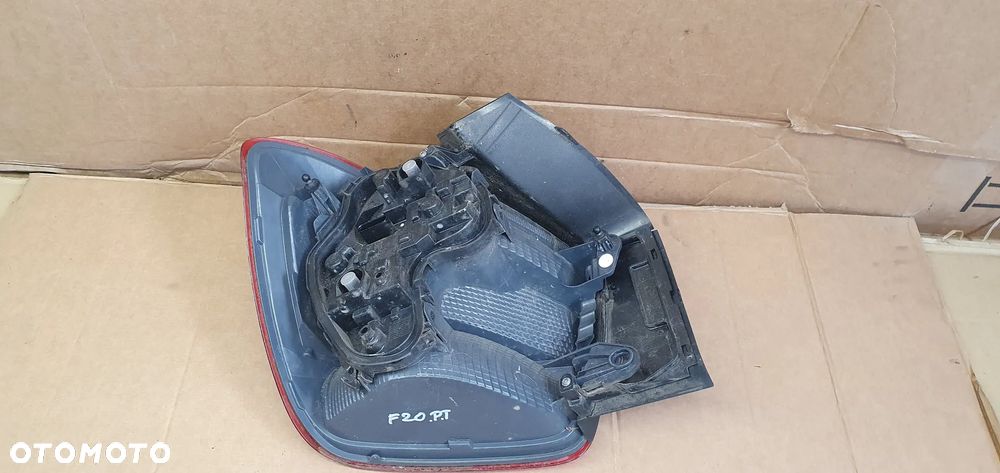 Lampa prawy tył tylna prawa BMW I F20 - 8