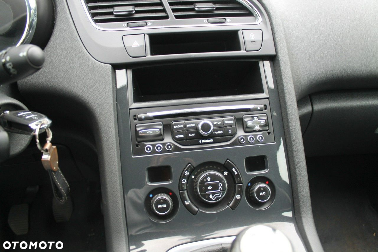 Peugeot 5008 - 16
