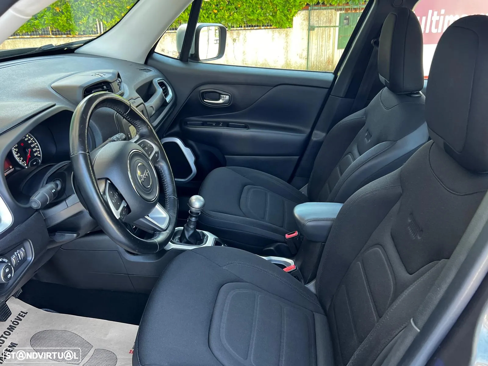 Jeep Renegade 1.6 MJD Limited - 9