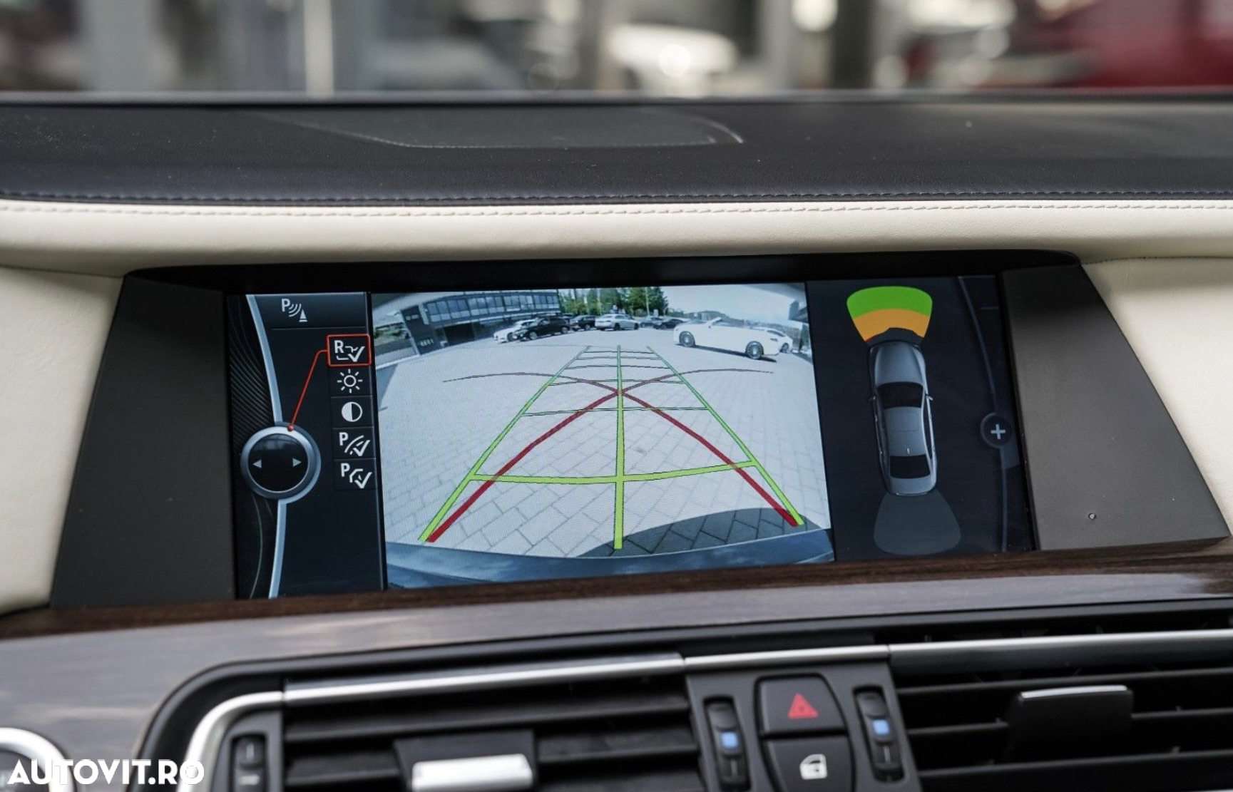 BMW Seria 7 750i xDrive Aut. - 18