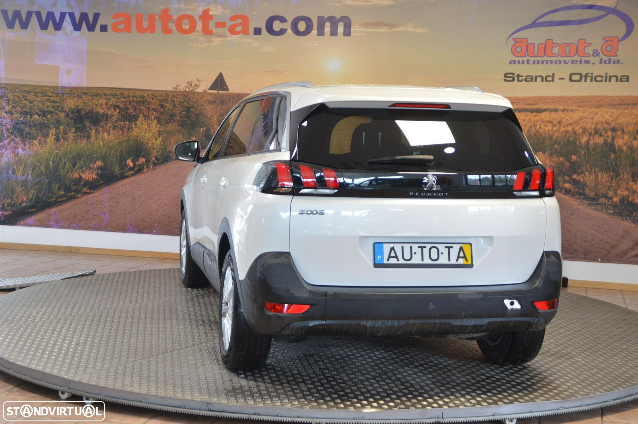 Peugeot 5008 1.2 PureTech Allure EAT6 - 4