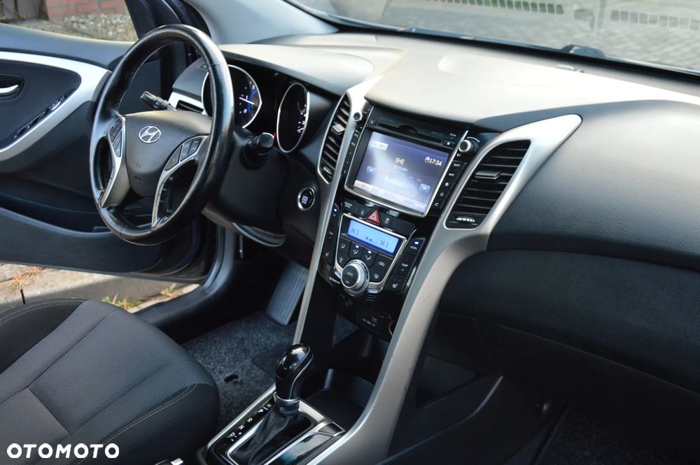 Hyundai i30 1.6 CRDi Premium DCT - 14
