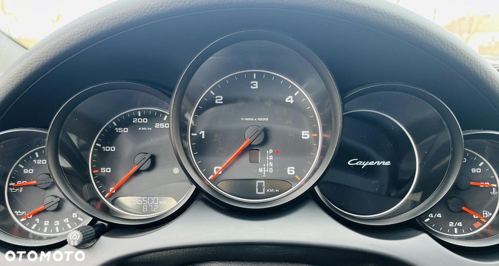 Porsche Cayenne - 7
