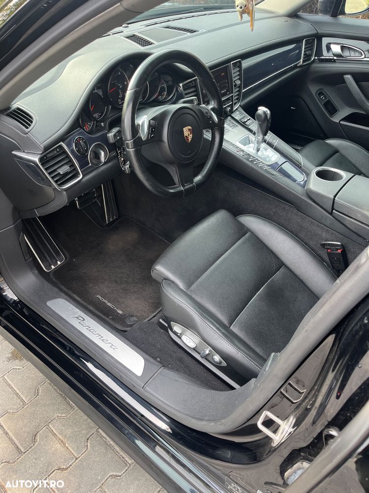 Porsche Panamera - 3