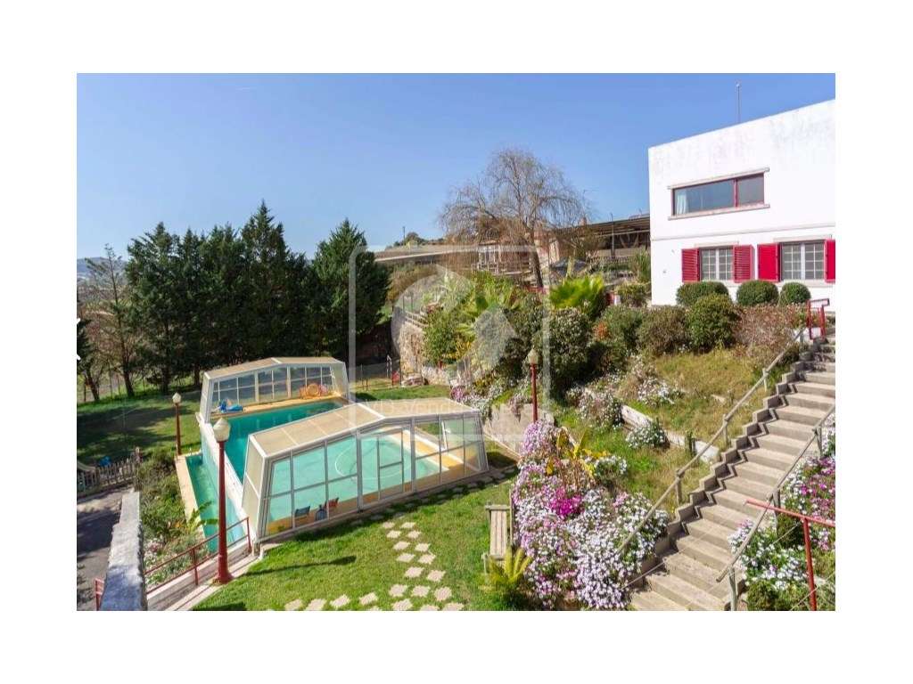 Moradia V6 com anexo T2 com terreno de 7.480 m2 em Arruda dos Vinho... - Grande imagem: 4/31