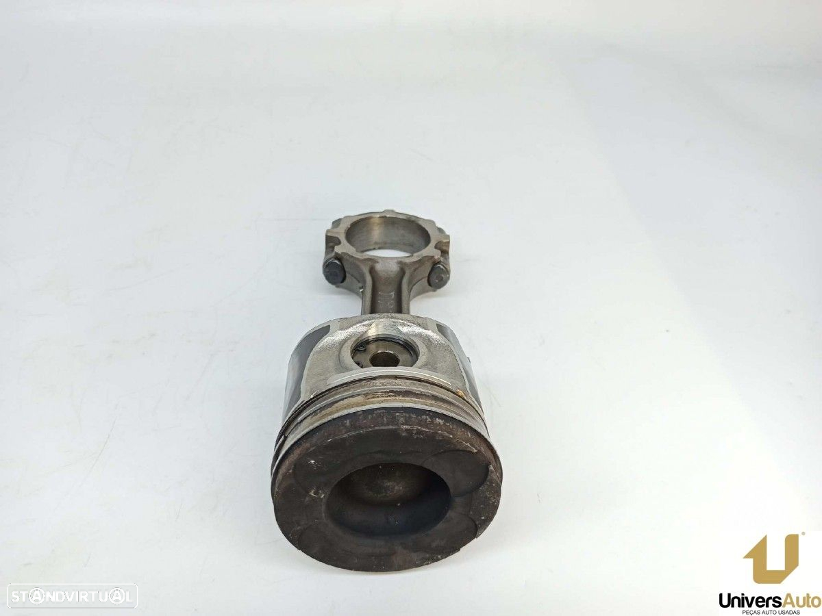 BIELA RENAULT MAXITY FG 130.35/45 - 2