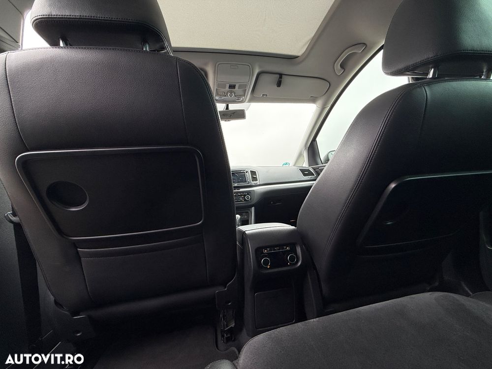 Volkswagen Sharan 2.0 TDI DSG BlueMotion Technology Comfortline - 14