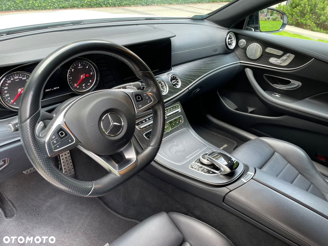 Mercedes-Benz Klasa E 220 d Coupe 4-Matic 9G-TRONIC - 29