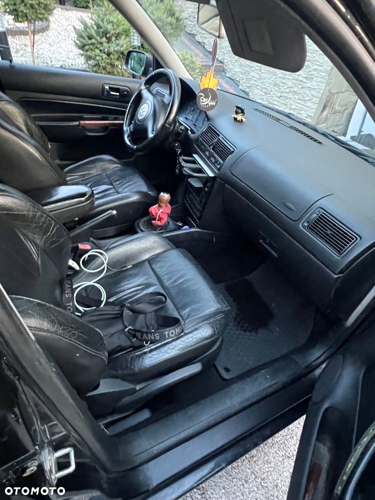 Volkswagen Golf 2.8 V6 4Mot - 6
