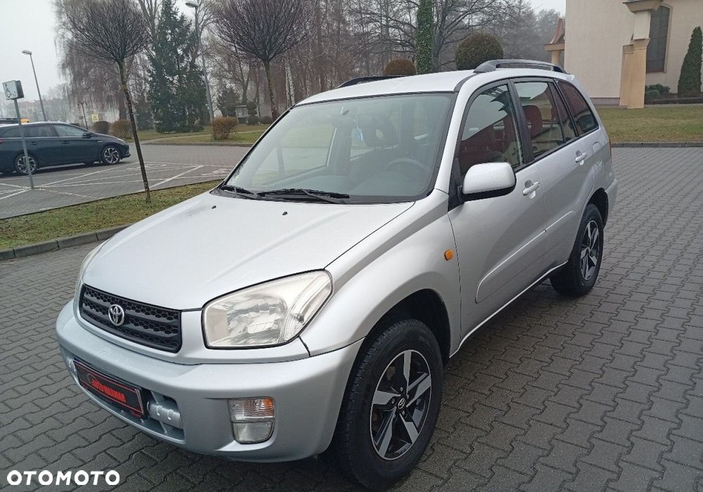 Toyota RAV4 - 3