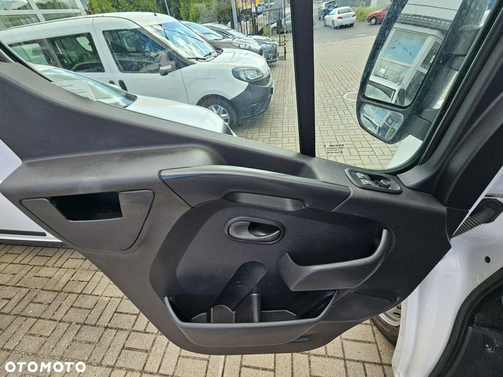 Opel Movano - 24