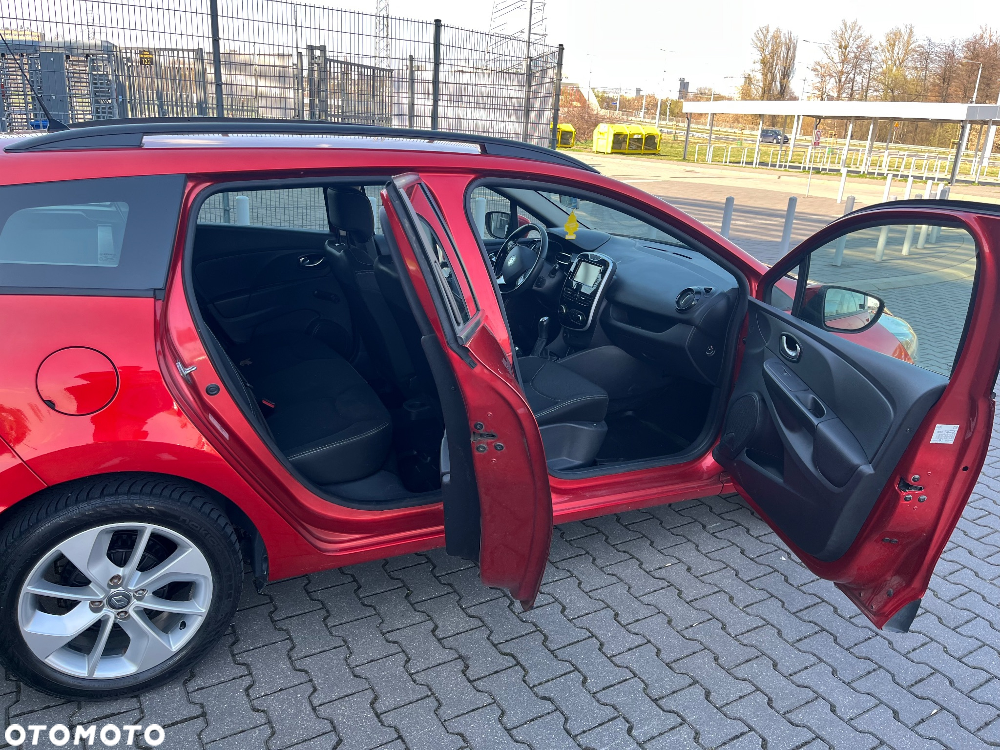 Renault Clio (Energy) TCe 90 Start & Stop INTENS - 11