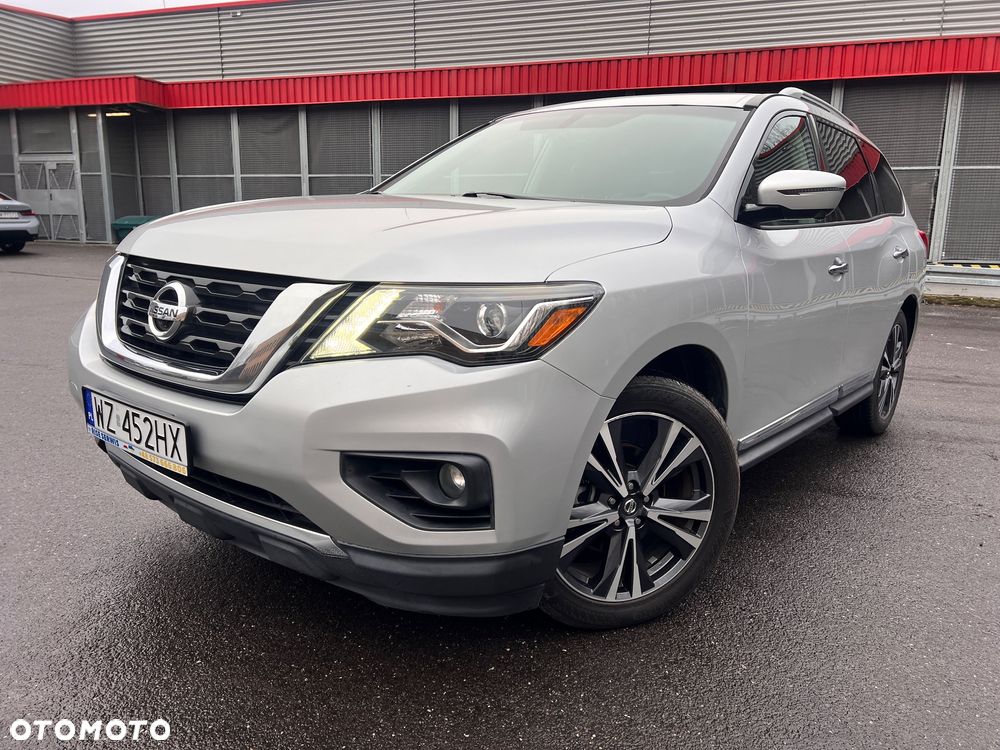 Nissan Pathfinder - 3
