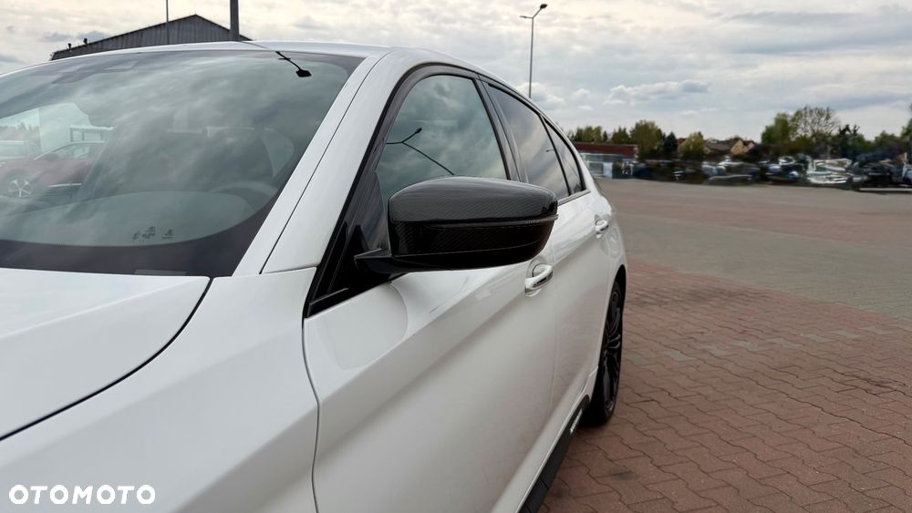 BMW Seria 5 520d xDrive M Sport sport - 13