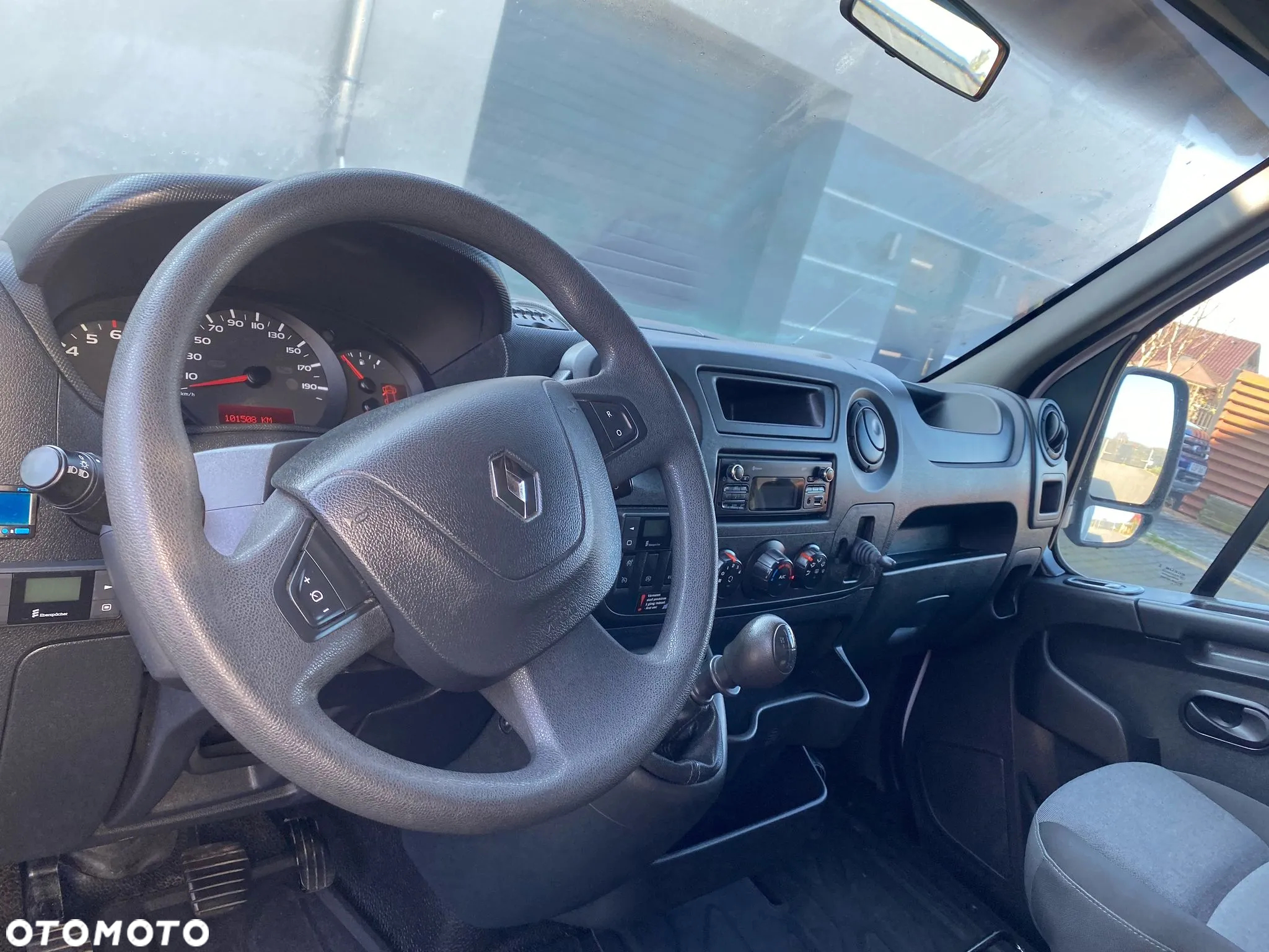 Renault HIT! Renault Master DMC 3500+3500 KG!! Kat.B 3 OSIE Izoterma Winda Pneumatyka - 4