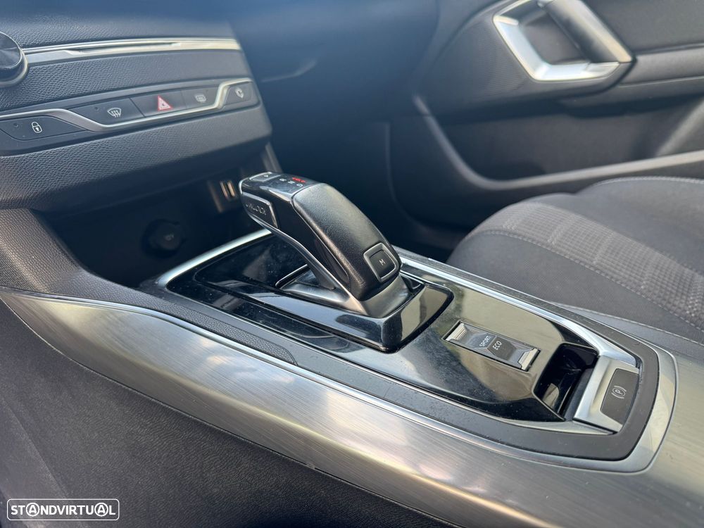 Peugeot 308 SW 1.5 BlueHDi Style J17 EAT8 - 8