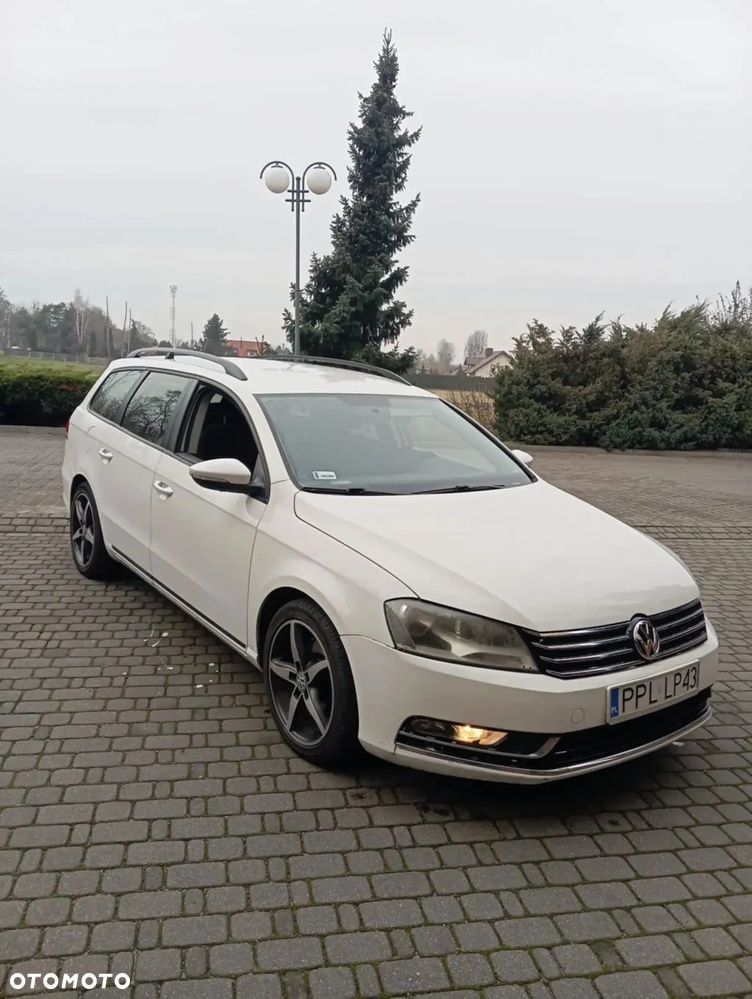 Volkswagen Passat 1.6 TDI Comfortline - 2