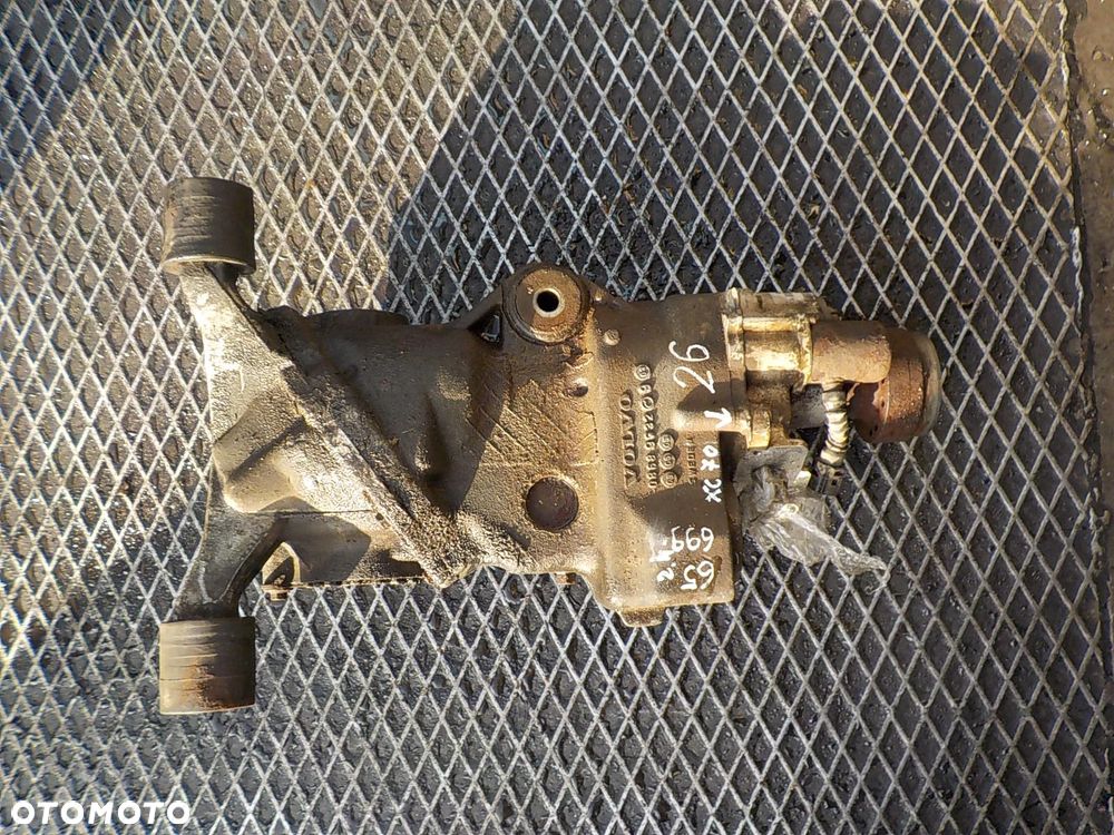 VOLVO XC70 2.4 D DYFER  MOST 08689632 - 1